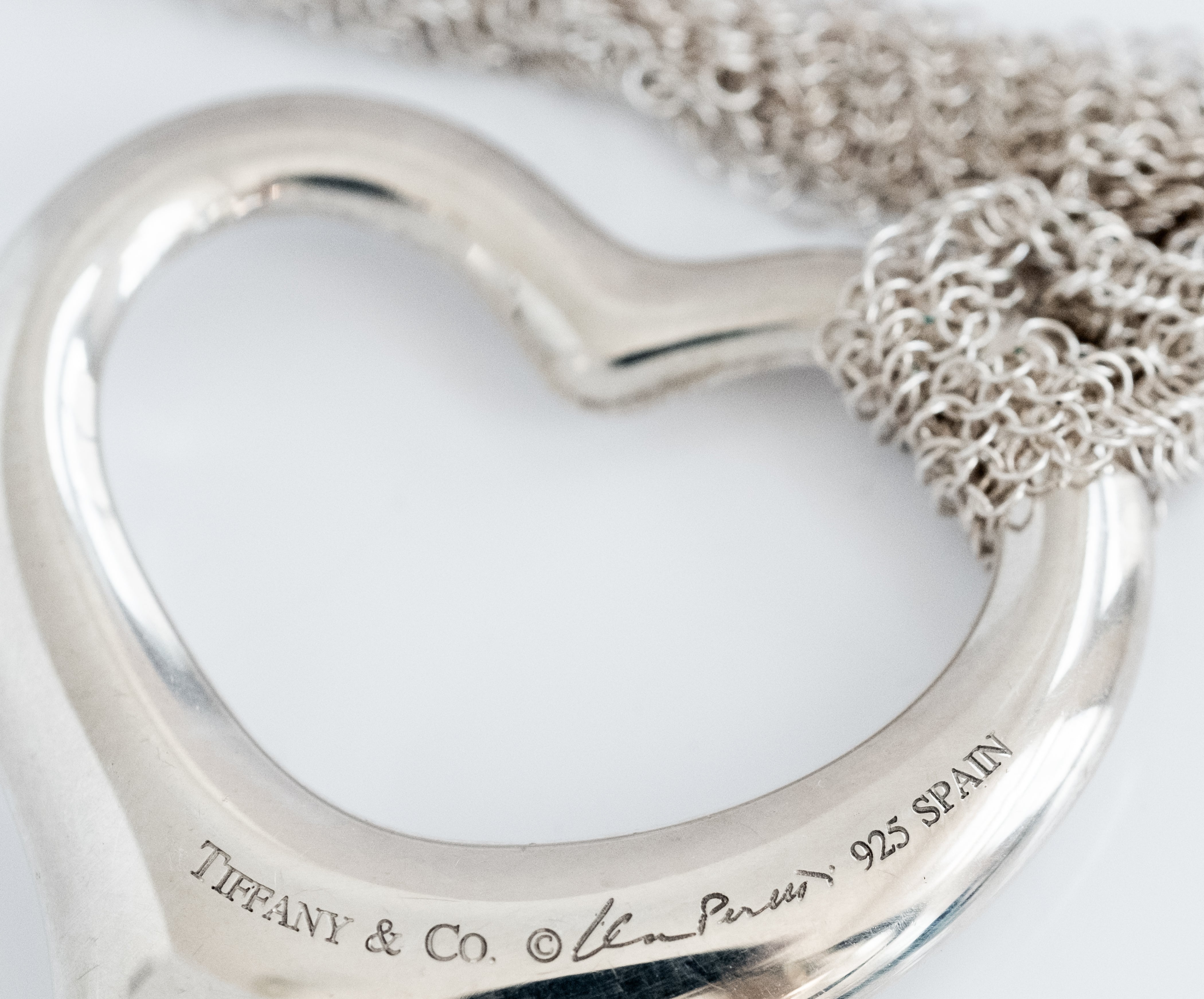 Tiffany and co elsa peretti open heart p hotsell